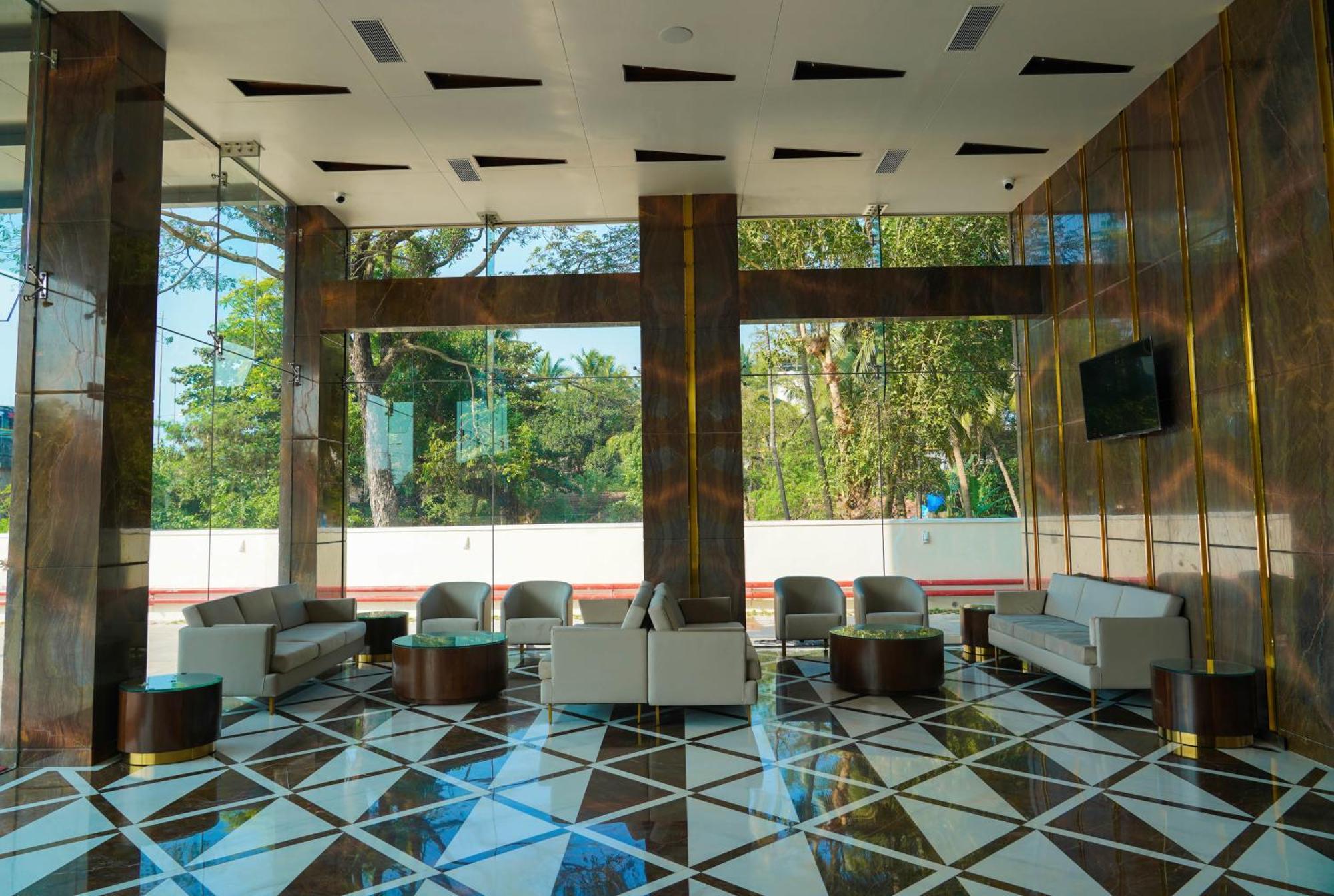 Uva Manish Hotel Kundapur Exterior photo