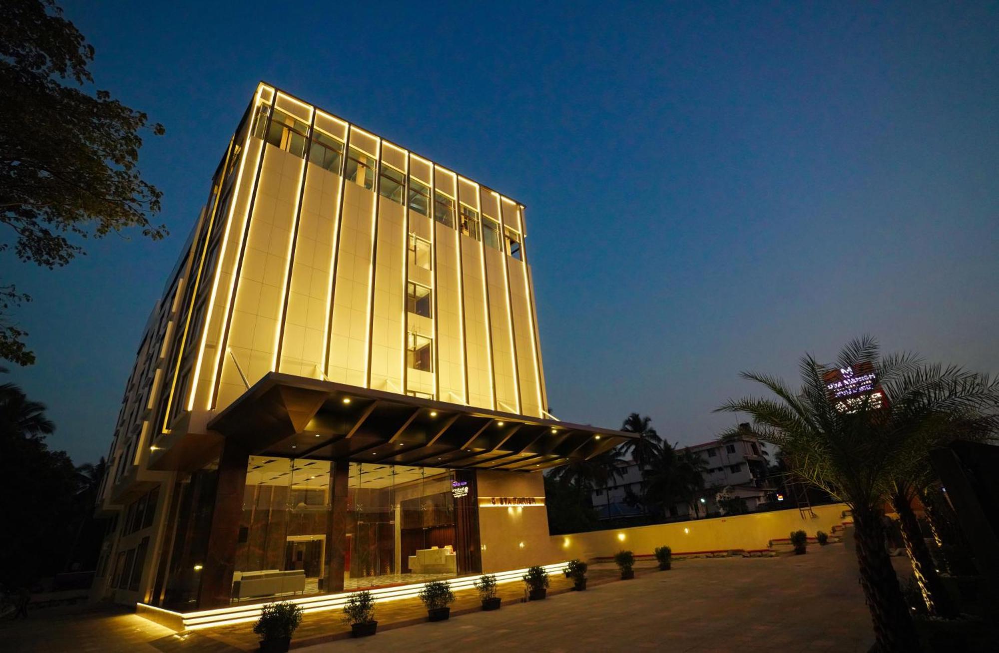 Uva Manish Hotel Kundapur Exterior photo